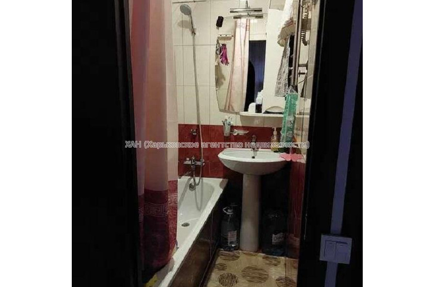 Продам квартиру, Двинская ул. , 2 кім., 45 м², капитальный ремонт 