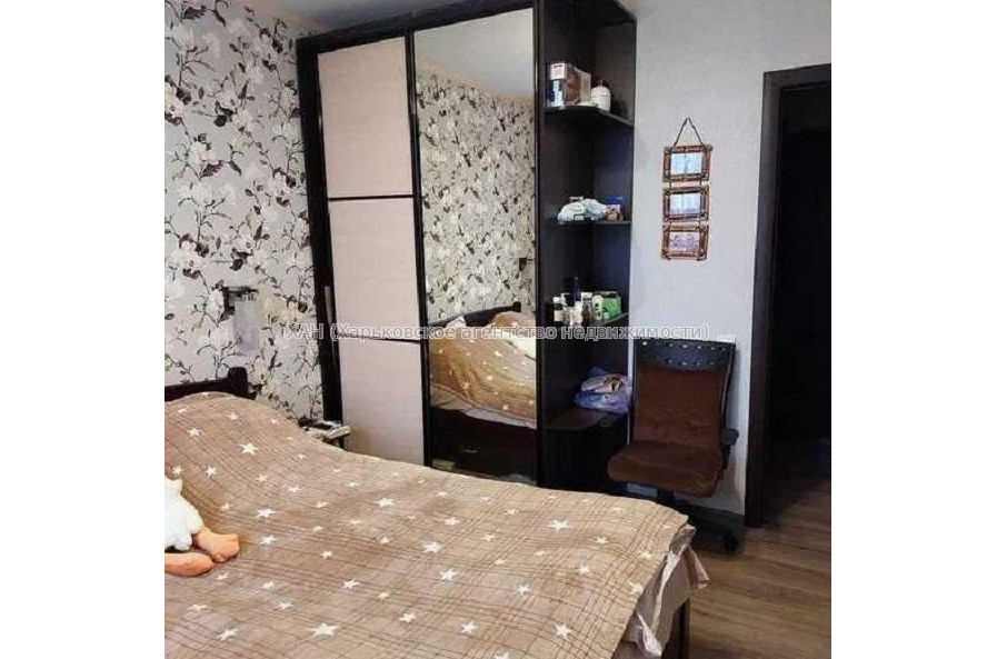 Продам квартиру, Двинская ул. , 2 кім., 45 м², капитальный ремонт 