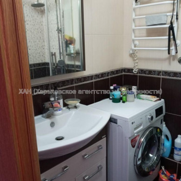 Продам квартиру, Олимпийская ул. , 3 кім., 71 м², капитальный ремонт 