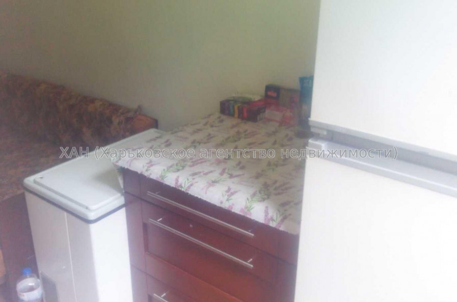 Продам квартиру, Китаенко ул. , 1 кім., 14 м², косметический ремонт 