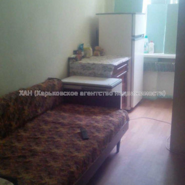 Продам квартиру, Китаенко ул. , 1 кім., 14 м², косметический ремонт  - фото 1 Продам квартиру, Китаенко ул. , 1 кім., 14 м², косметический ремонт