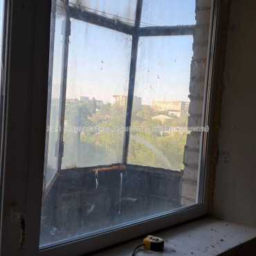 Продам квартиру, Селянская ул. , 3 кім., 70 м², без внутренних работ 