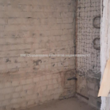 Продам квартиру, Селянская ул. , 3 кім., 70 м², без внутренних работ 