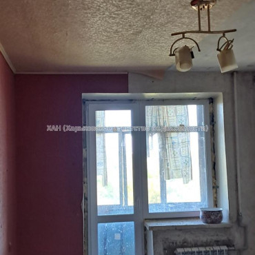 Продам квартиру, Селянская ул. , 3 кім., 70 м², без внутренних работ 