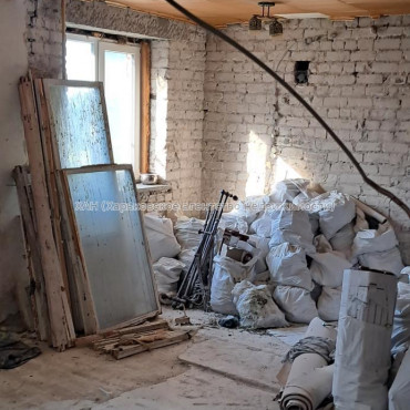 Продам квартиру, Селянская ул. , 3 кім., 70 м², без внутренних работ 