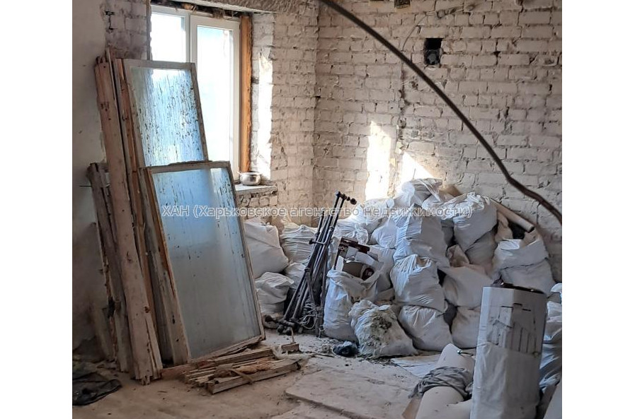Продам квартиру, Селянская ул. , 3  ком., 70 м², без внутренних работ 
