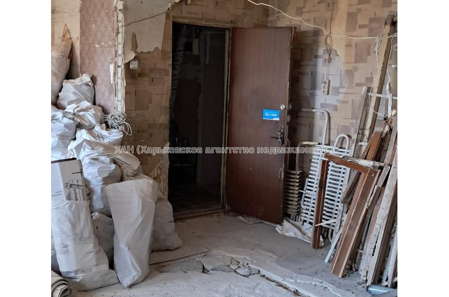 Продам квартиру, Селянская ул. , 3  ком., 70 м², без внутренних работ 