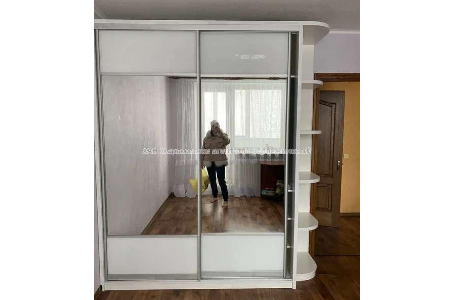 Продам квартиру, Соборности Украины ул. , 3 кім., 68 м², капитальный ремонт 