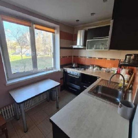 Продам квартиру, Петра Болбочана ул. , 3  ком., 65 м², капитальный ремонт