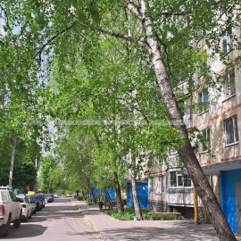 Продам квартиру, Жуковского просп. , 2 кім., 44.20 м², советский ремонт