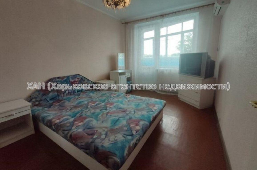 Продам квартиру, Жуковского просп. , 3 кім., 64.50 м², советский ремонт 