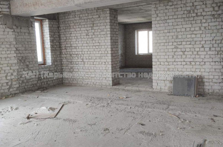 Продам квартиру, Полтавский Шлях ул. , 3  ком., 110 м², без внутренних работ 