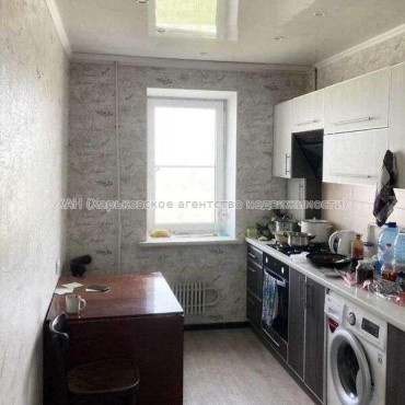 Продам квартиру, Аэрокосмический пр. , 3 кім., 68 м², косметический ремонт 