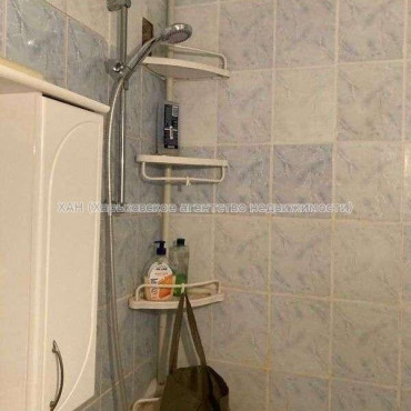 Продам квартиру, Аэрокосмический пр. , 3 кім., 68 м², косметический ремонт 