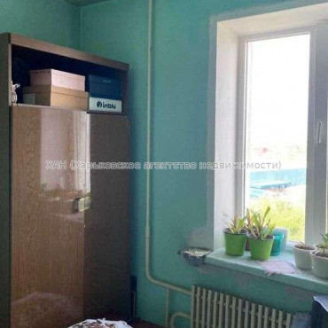 Продам квартиру, Аэрокосмический пр. , 3 кім., 68 м², косметический ремонт 