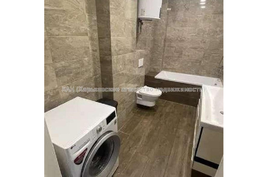 Продам квартиру, Качановская ул. , 2 кім., 72 м², евроремонт 