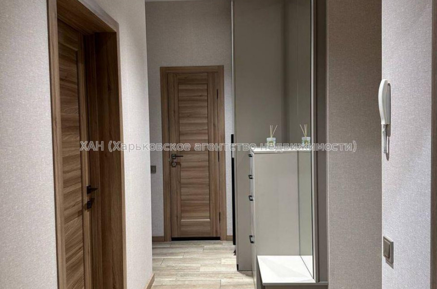 Продам квартиру, Москалёвская ул. , 2 кім., 52 м², евроремонт 