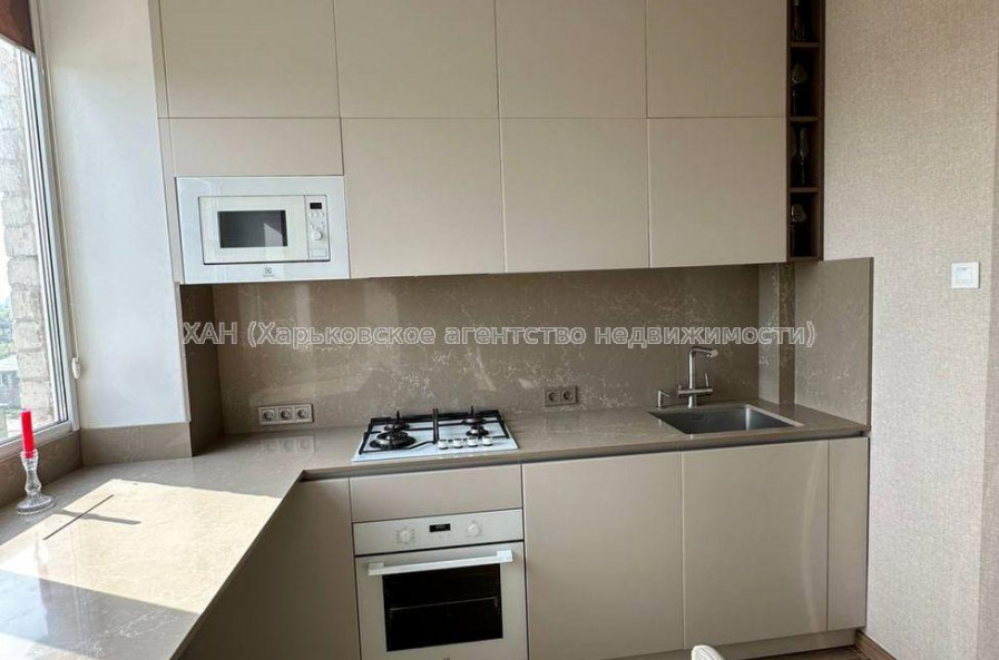 Продам квартиру, Москалёвская ул. , 2 кім., 52 м², евроремонт 