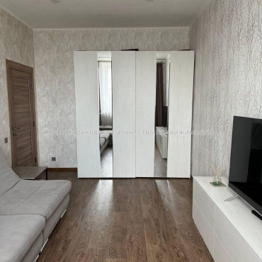 Продам квартиру, Москалёвская ул. , 2  ком., 52 м², евроремонт 