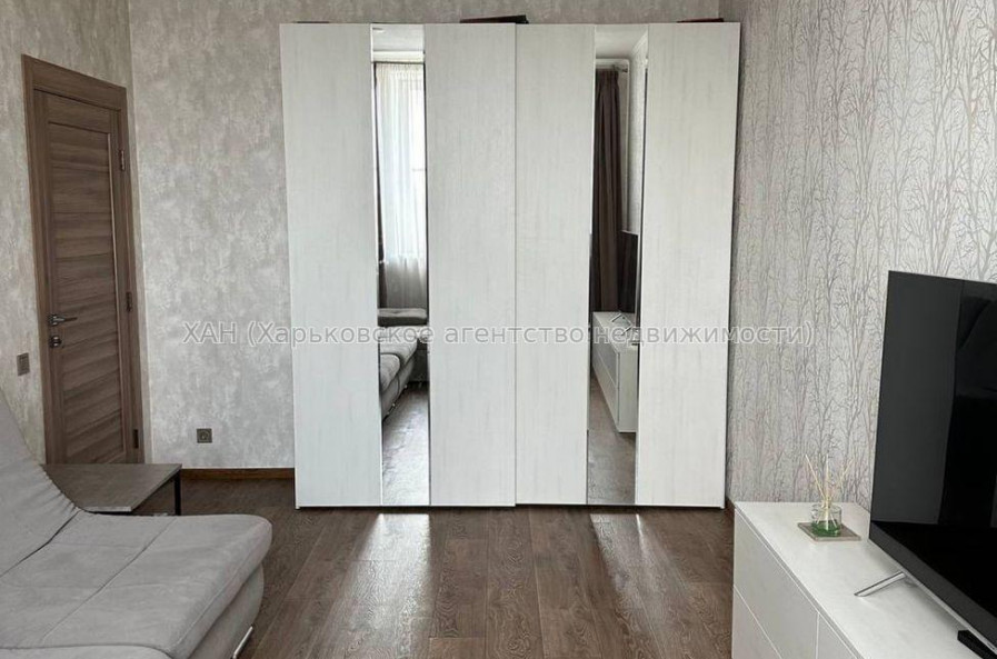 Продам квартиру, Москалёвская ул. , 2  ком., 52 м², евроремонт 