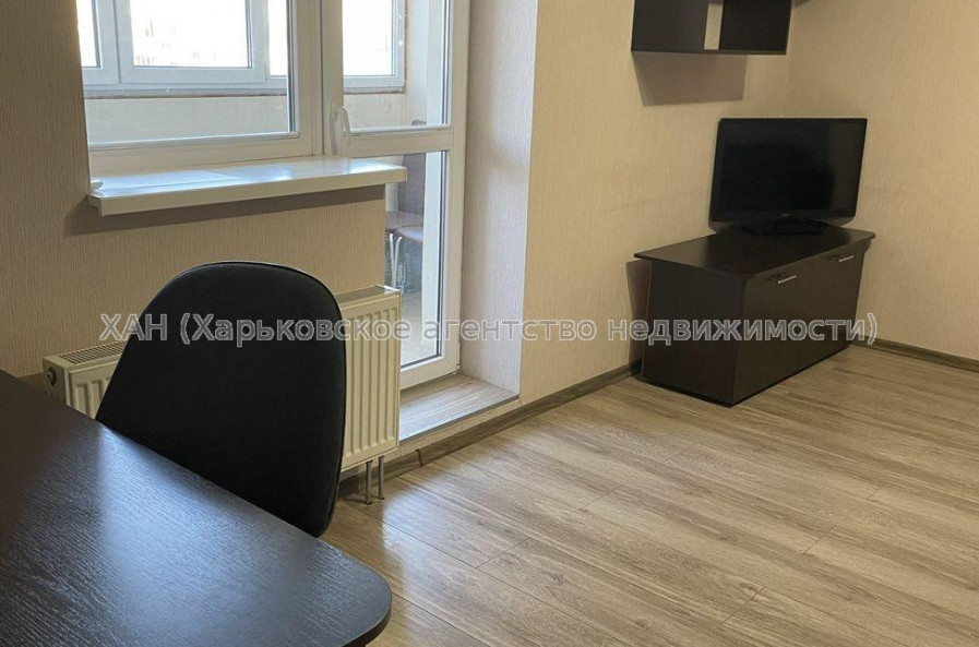 Продам квартиру, Победы просп. , 1 кім., 36.80 м², евроремонт 