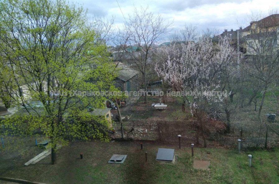 Продам квартиру, Клочковская ул. , 2 кім., 50 м², косметический ремонт 