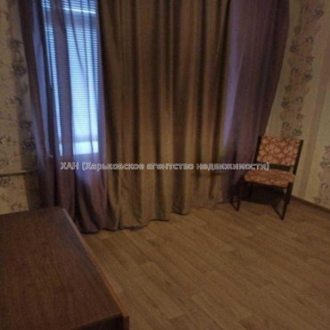 Продам квартиру, Клочковская ул. , 2 кім., 50 м², косметический ремонт 