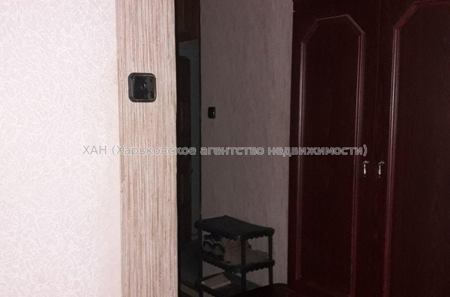 Продам квартиру, Гвардейцев Широнинцев ул. , 1 кім., 33 м², косметический ремонт 