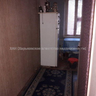 Продам квартиру, Гвардейцев Широнинцев ул. , 1 кім., 33 м², без ремонта 