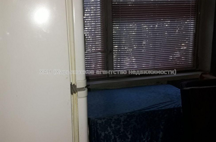 Продам квартиру, Гвардейцев Широнинцев ул. , 1 кім., 33 м², советский ремонт 