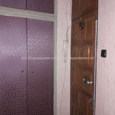 Продам квартиру, Гвардейцев Широнинцев ул. , 1 кім., 33 м², без ремонта 