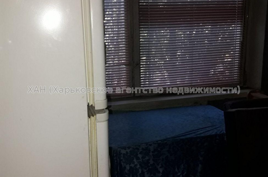 Продам квартиру, Гвардейцев Широнинцев ул. , 1  ком., 33 м², советский ремонт 