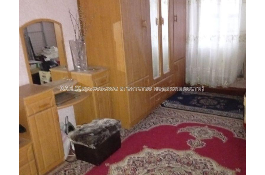 Продам квартиру, Гвардейцев Широнинцев ул. , 1 кім., 33 м², косметический ремонт 