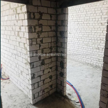 Продам квартиру, Шевченковский пер. , 1  ком., 34.30 м², без внутренних работ 