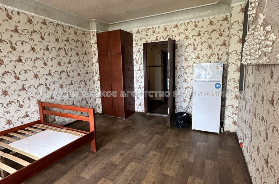 Продам квартиру, Ново-Баварский просп. , 1 кім., 20 м², косметический ремонт 