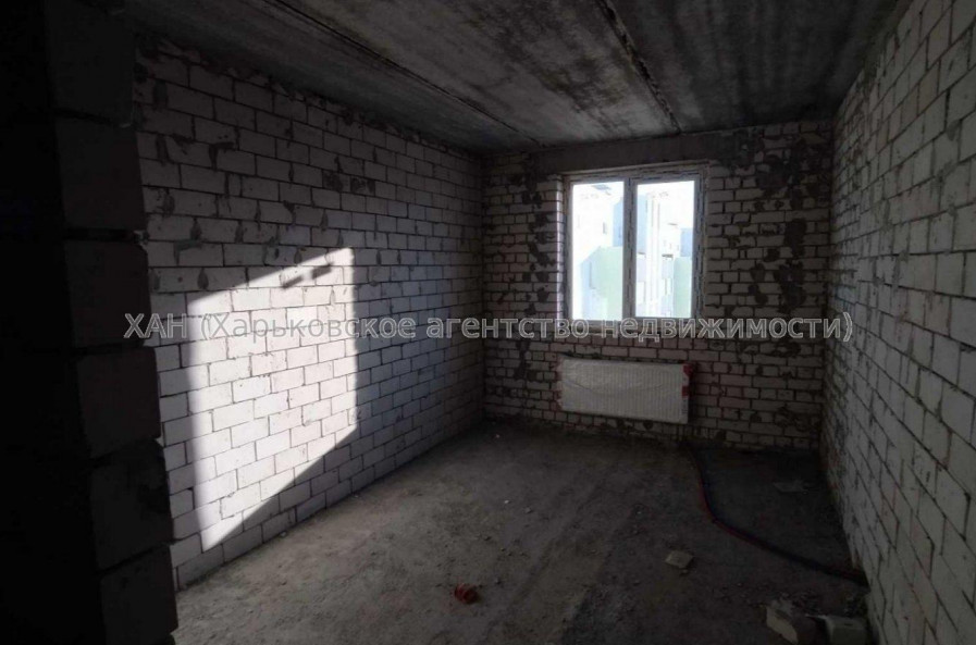 Продам квартиру, Мира ул. , 2 кім., 73 м², без внутренних работ 
