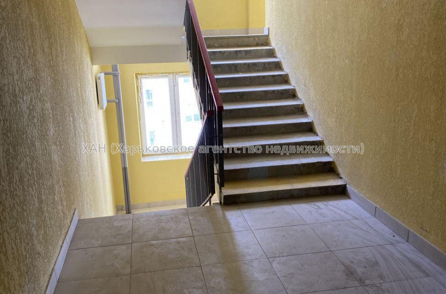 Продам квартиру, Шевченковский пер. , 2 кім., 57 м², без внутренних работ 