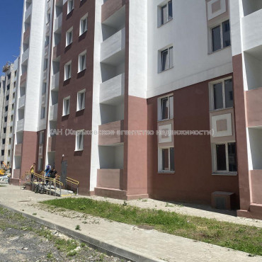 Продам квартиру, Шевченковский пер. , 2  ком., 57 м², без внутренних работ 