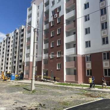Продам квартиру, Шевченковский пер. , 2 кім., 57 м², без внутренних работ 