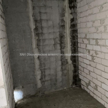 Продам квартиру, Шевченковский пер. , 2  ком., 57 м², без внутренних работ 