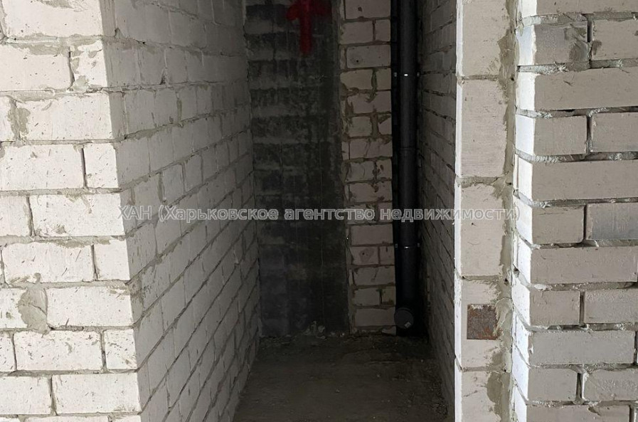 Продам квартиру, Шевченковский пер. , 2 кім., 57 м², без внутренних работ 