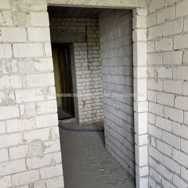 Продам квартиру, Шевченковский пер. , 2  ком., 57 м², без внутренних работ 