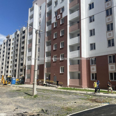 Продам квартиру, Шевченковский пер. , 2  ком., 57 м², без внутренних работ 