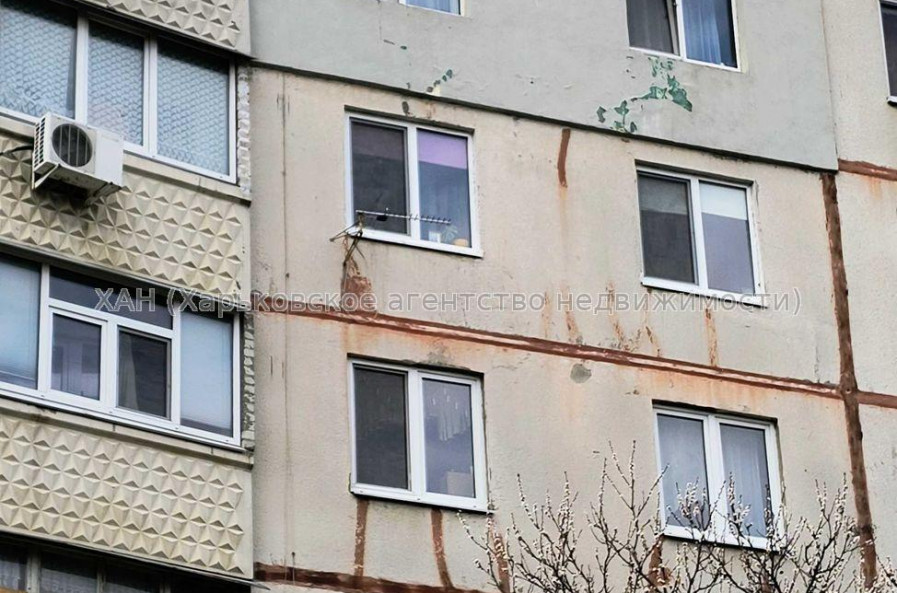 Продам квартиру, Соборности Украины ул. , 2  ком., 46 м², косметический ремонт 