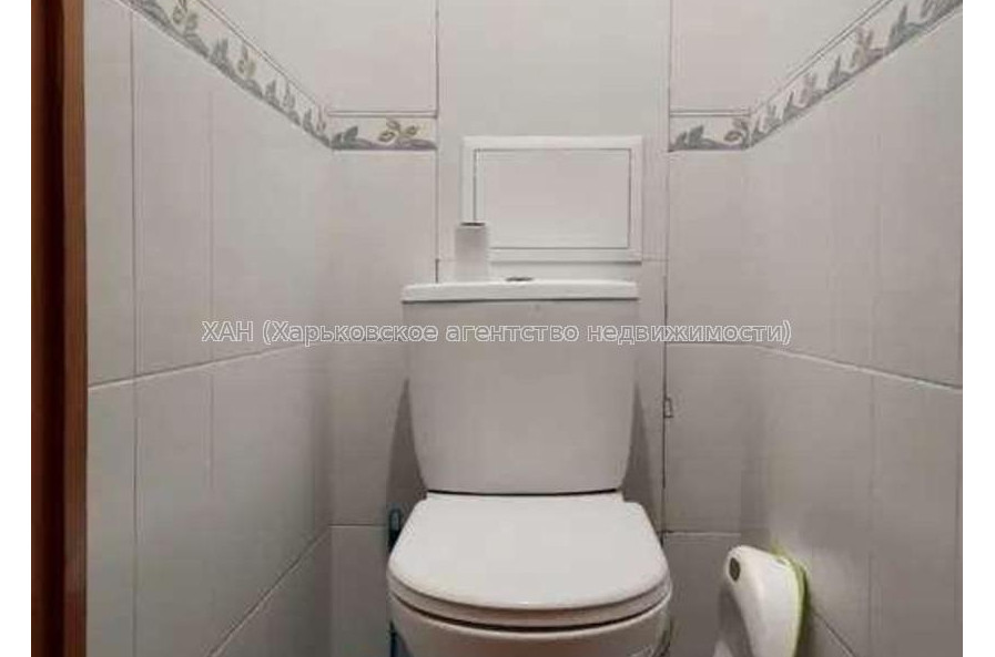 Продам квартиру, Ахсарова Энвера ул. , 3  ком., 67 м², капитальный ремонт 