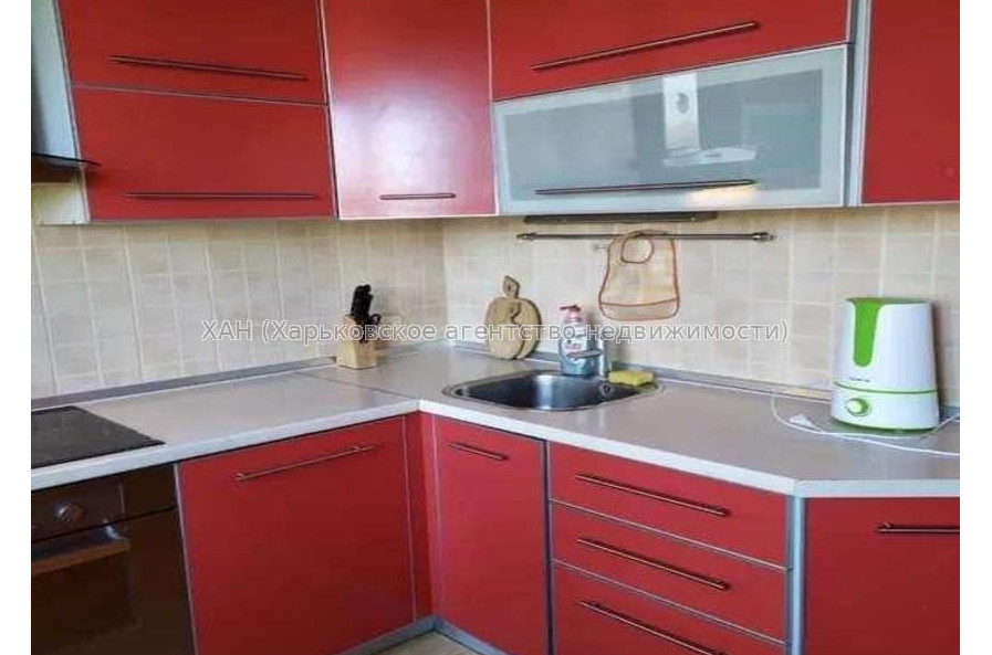 Продам квартиру, Ахсарова Энвера ул. , 3  ком., 67 м², капитальный ремонт 