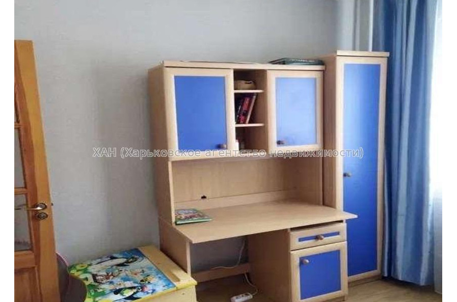 Продам квартиру, Ахсарова Энвера ул. , 3  ком., 67 м², капитальный ремонт 