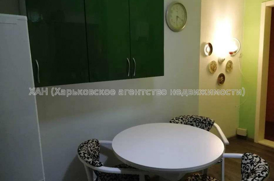 Продам квартиру, Мира ул. , 3  ком., 87 м², капитальный ремонт 