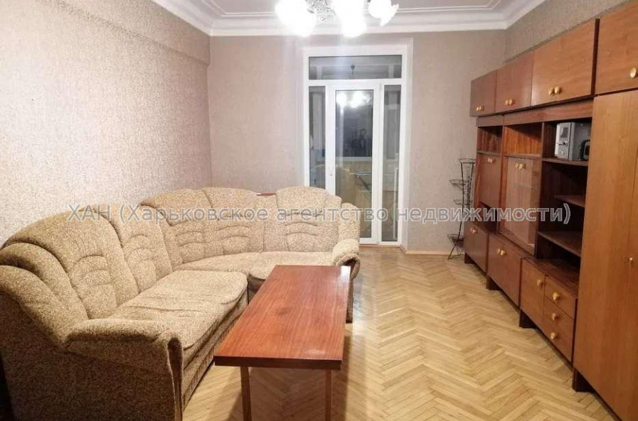 Продам квартиру, Мира ул. , 3 кім., 87 м², капитальный ремонт 