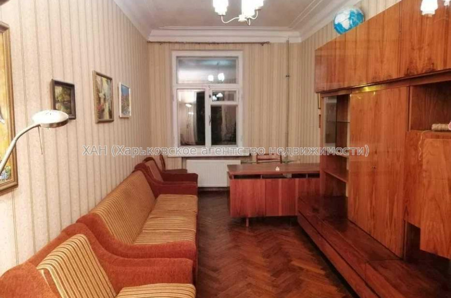 Продам квартиру, Мира ул. , 3 кім., 87 м², капитальный ремонт 